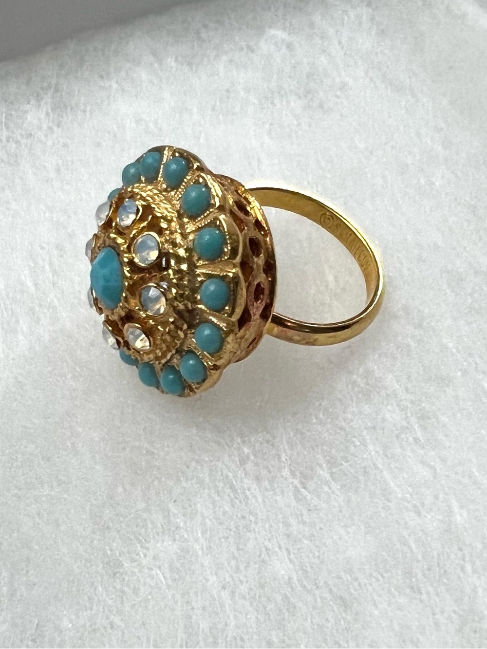 Vintage Sarah Coventry turquoise gold tone Bombe cocktail ring mid century